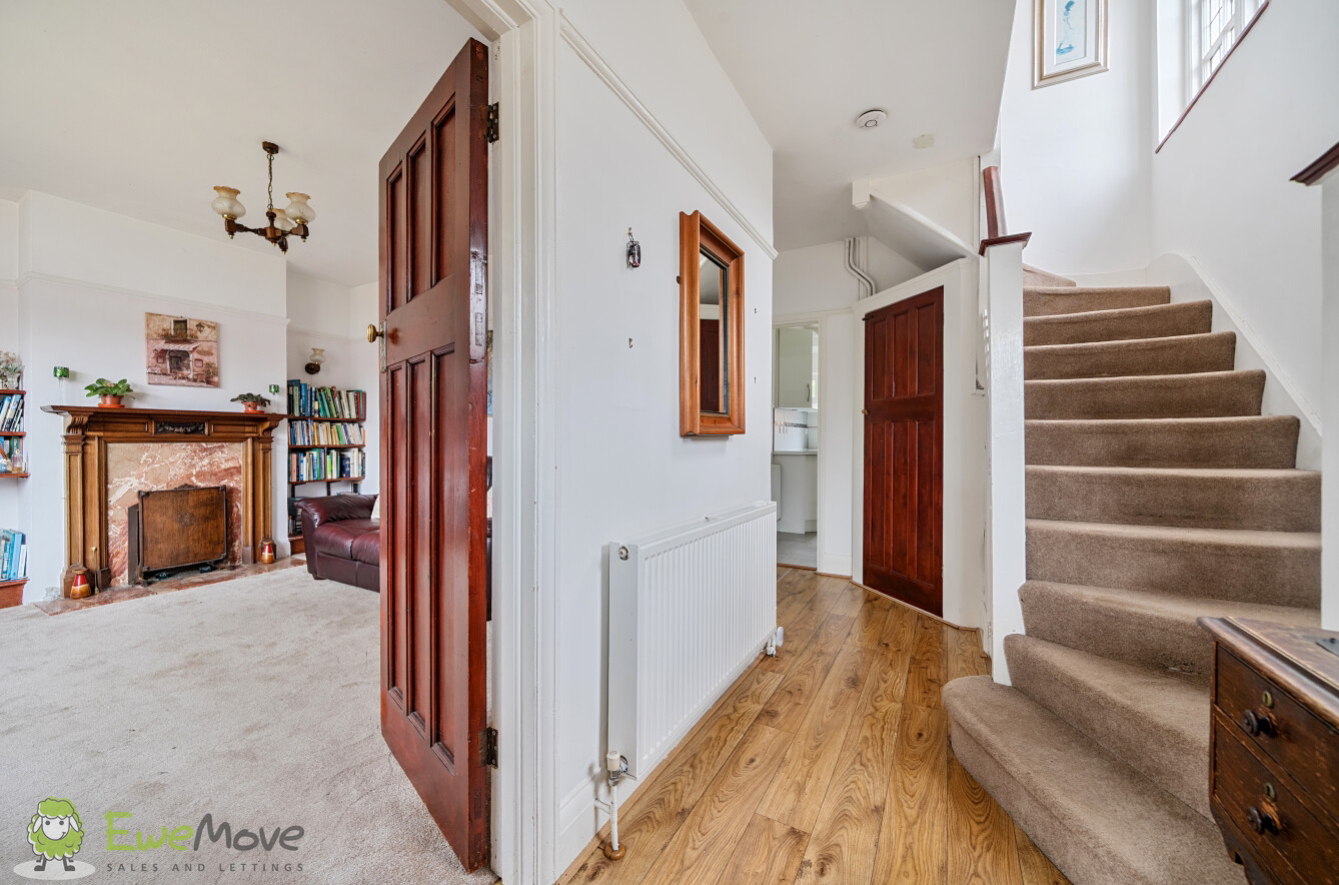 Leicester Road, Barnet, Hertfordshire, EN5, photo 2