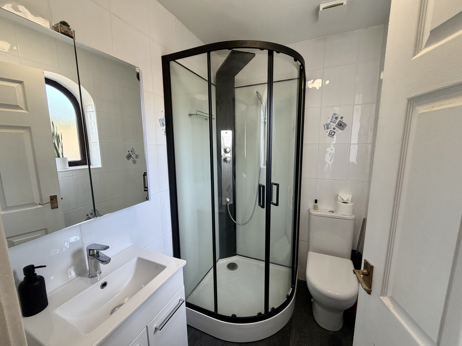 Pot House Road, Bradford, BD6 1UD, photo 6
