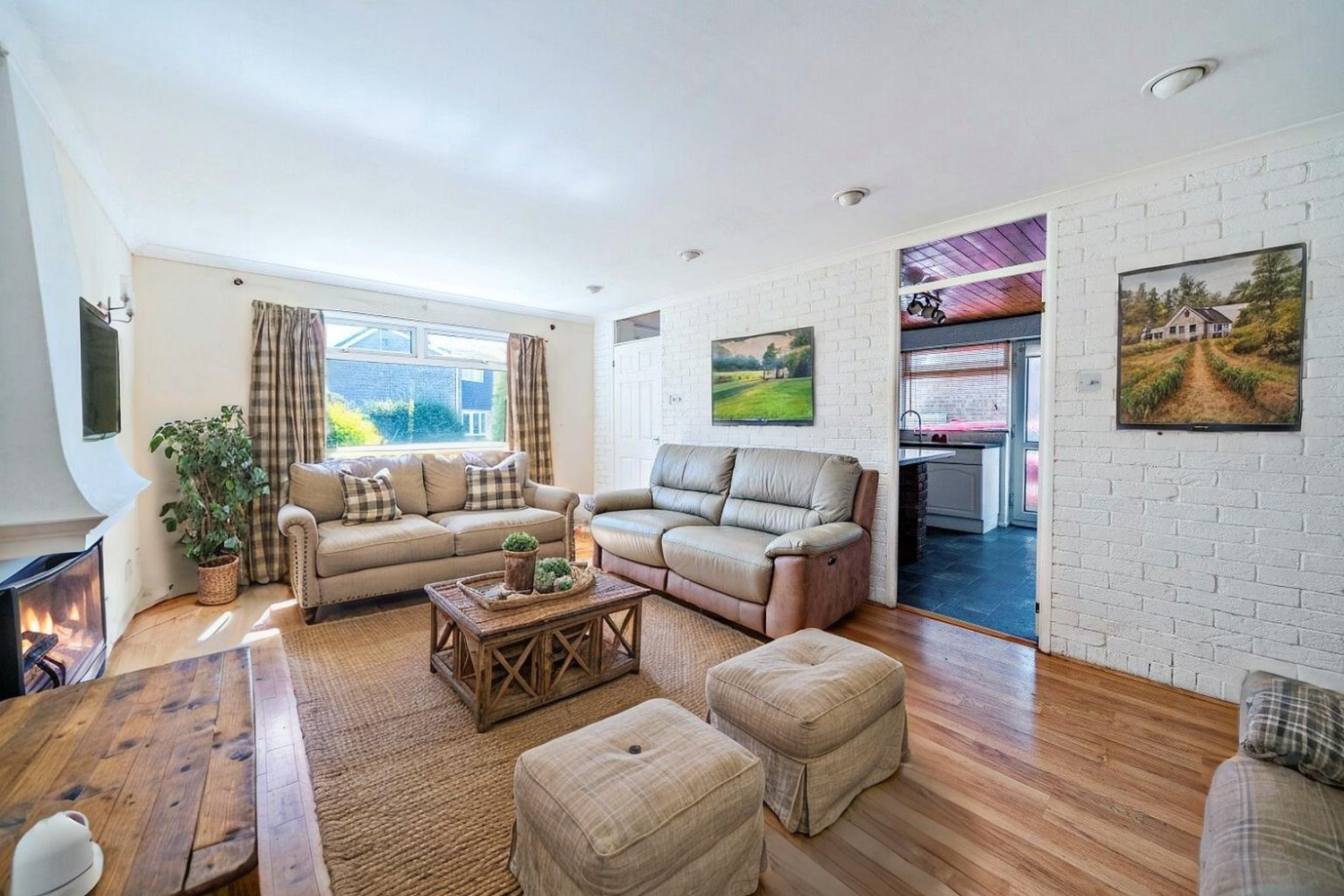 Lounge Staged 