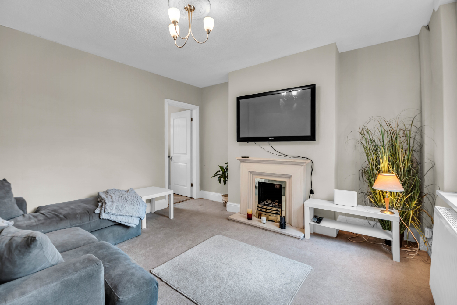 9 Higher Dinting, Glossop, photo 3