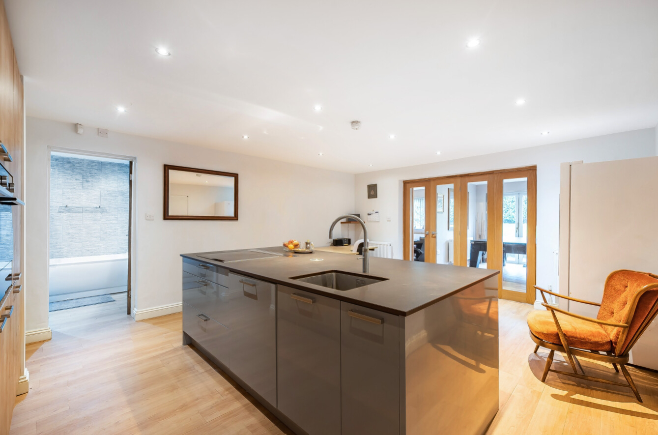 13 High Ash Crescent, Leeds, photo 4