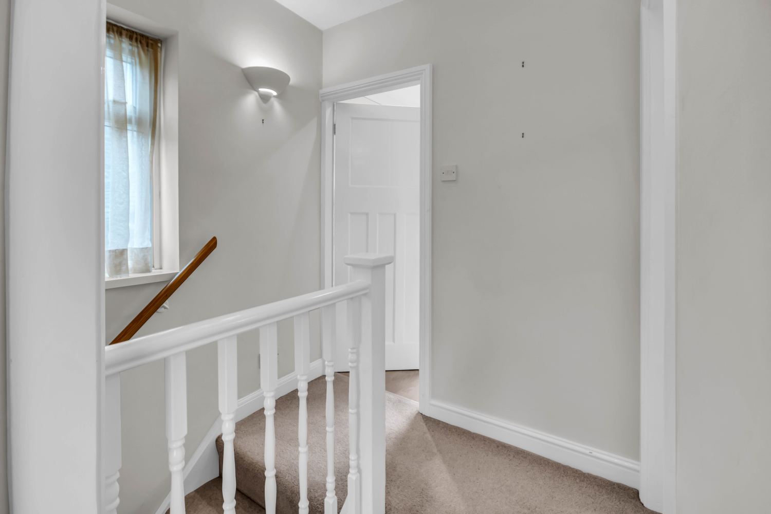 9 Higher Dinting, Glossop, photo 10