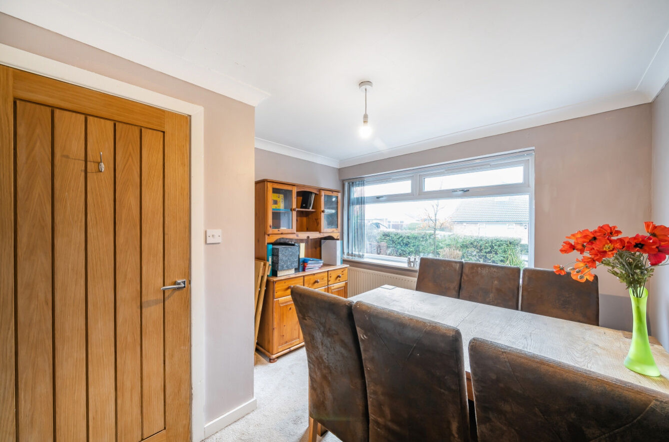 13 High Ash Crescent, Leeds, photo 11