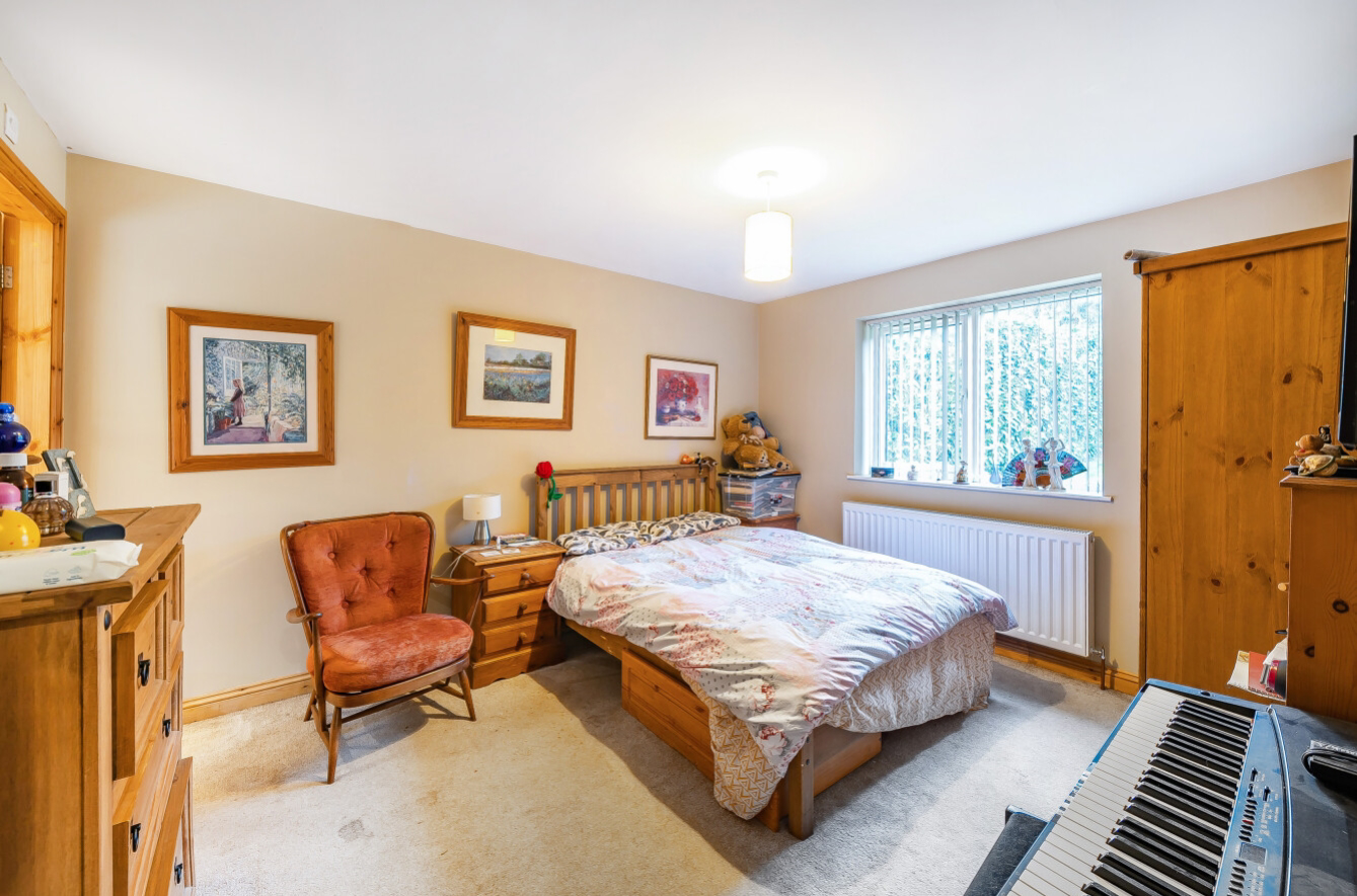 13 High Ash Crescent, Leeds, photo 8
