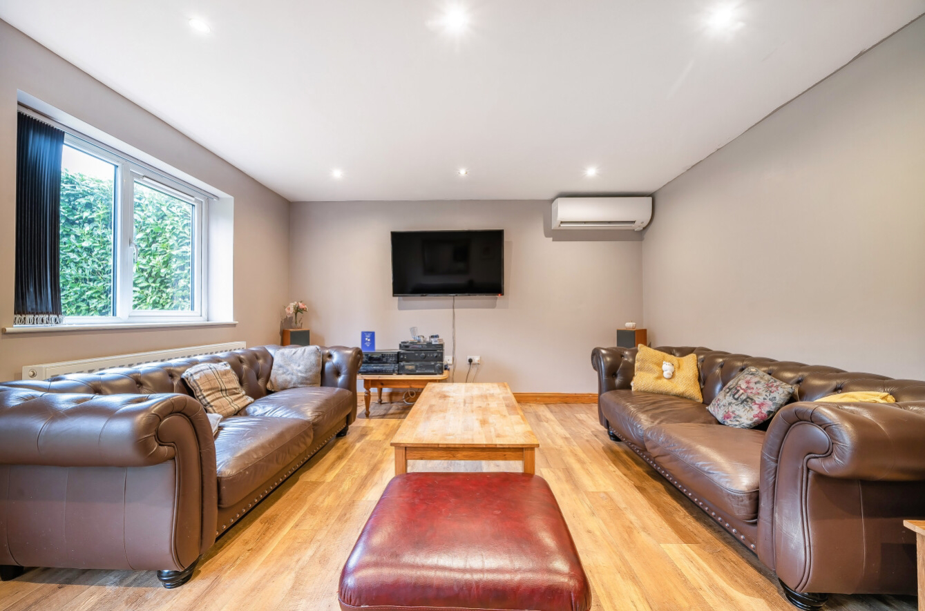 13 High Ash Crescent, Leeds, photo 15