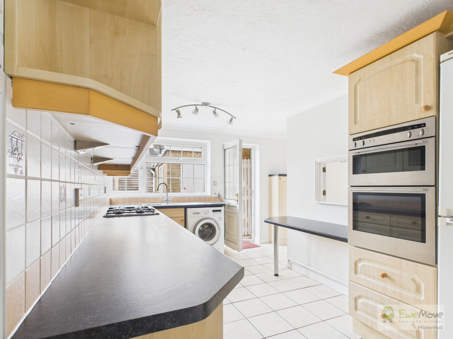 Thetford Road, Mildenhall, photo 2
