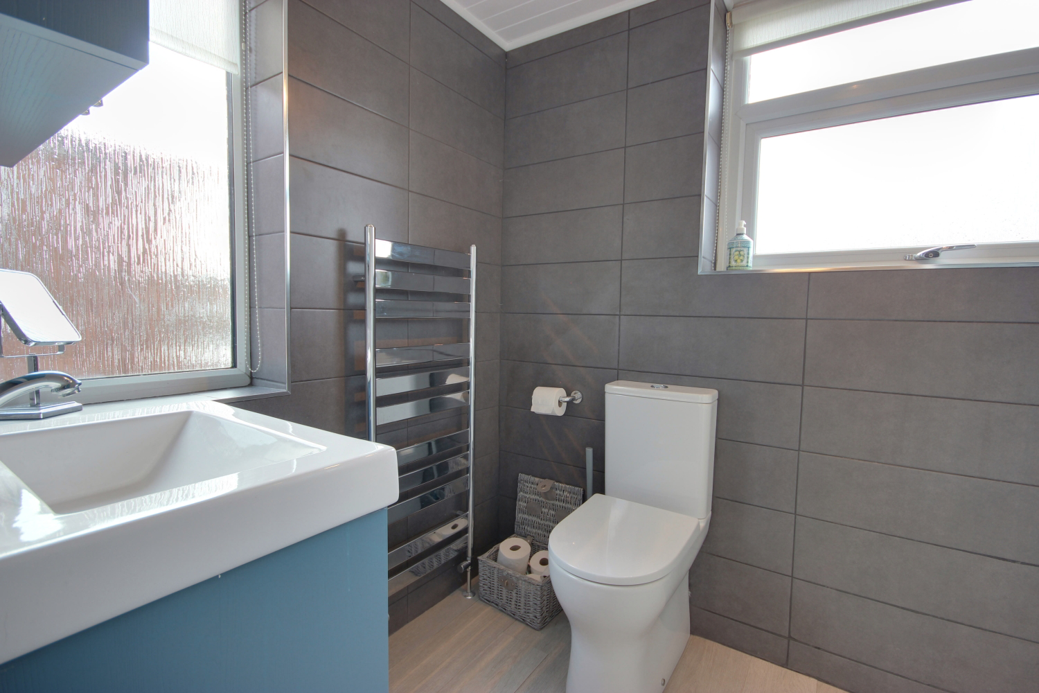 1 Shower room B