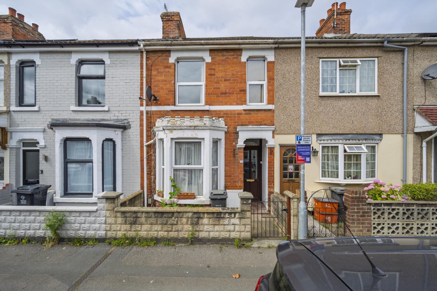 Gladstone Street, SN1