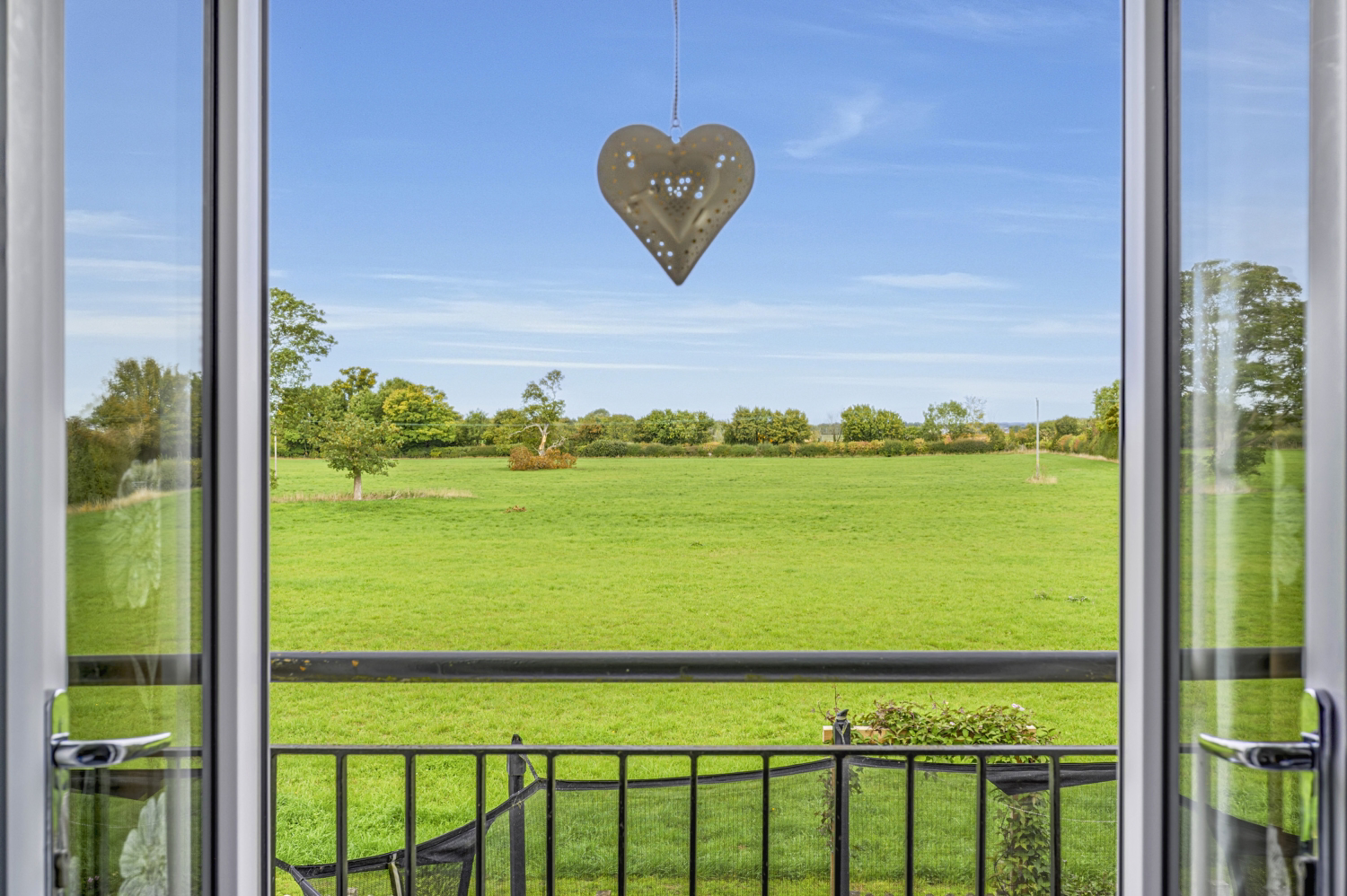 Croft Close, Latton, photo 14