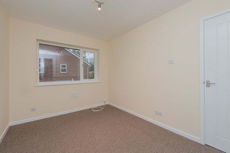 26 Fieldway Rise Bramley, West Yorkshire, Leeds, photo 9