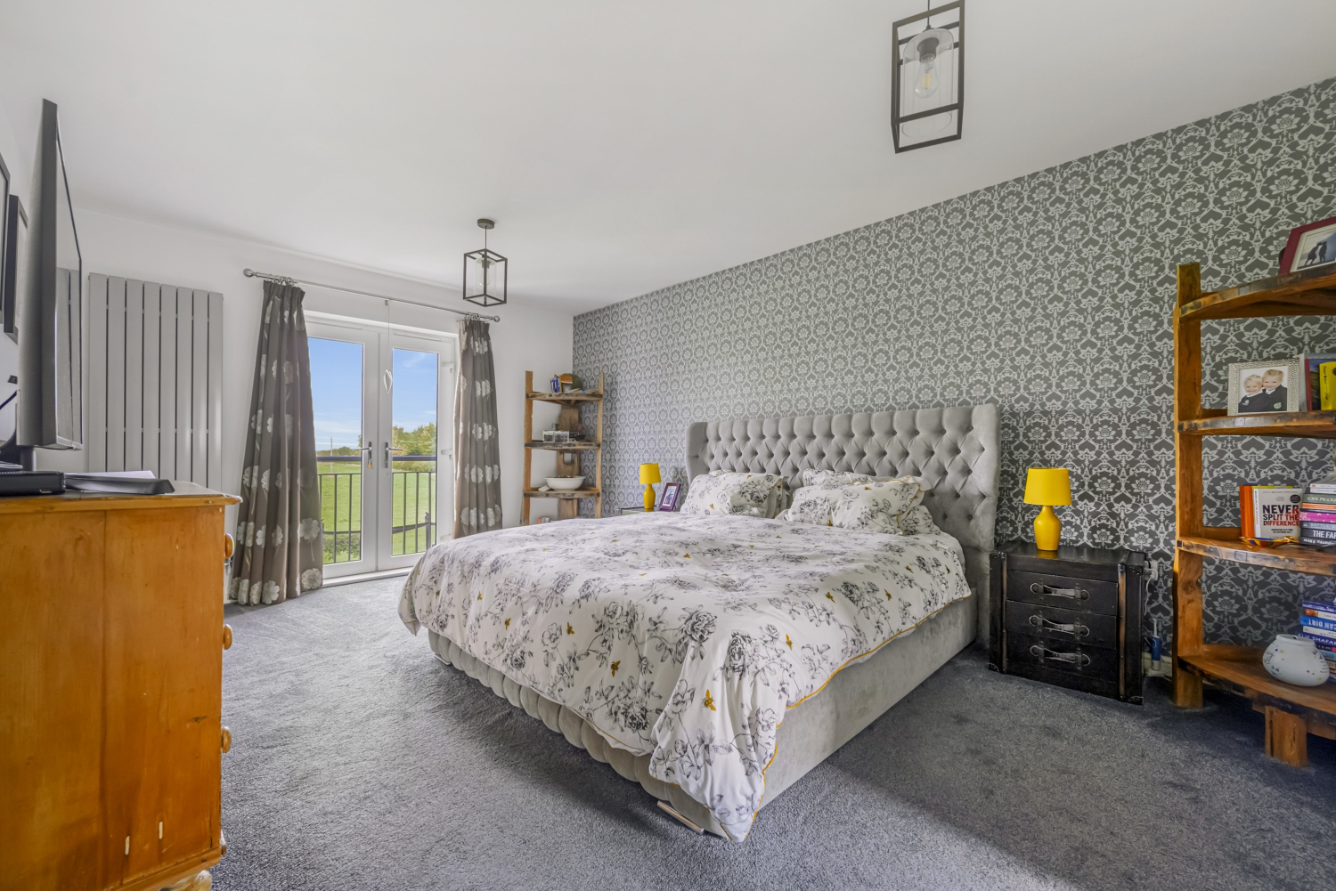 Croft Close, Latton, photo 5