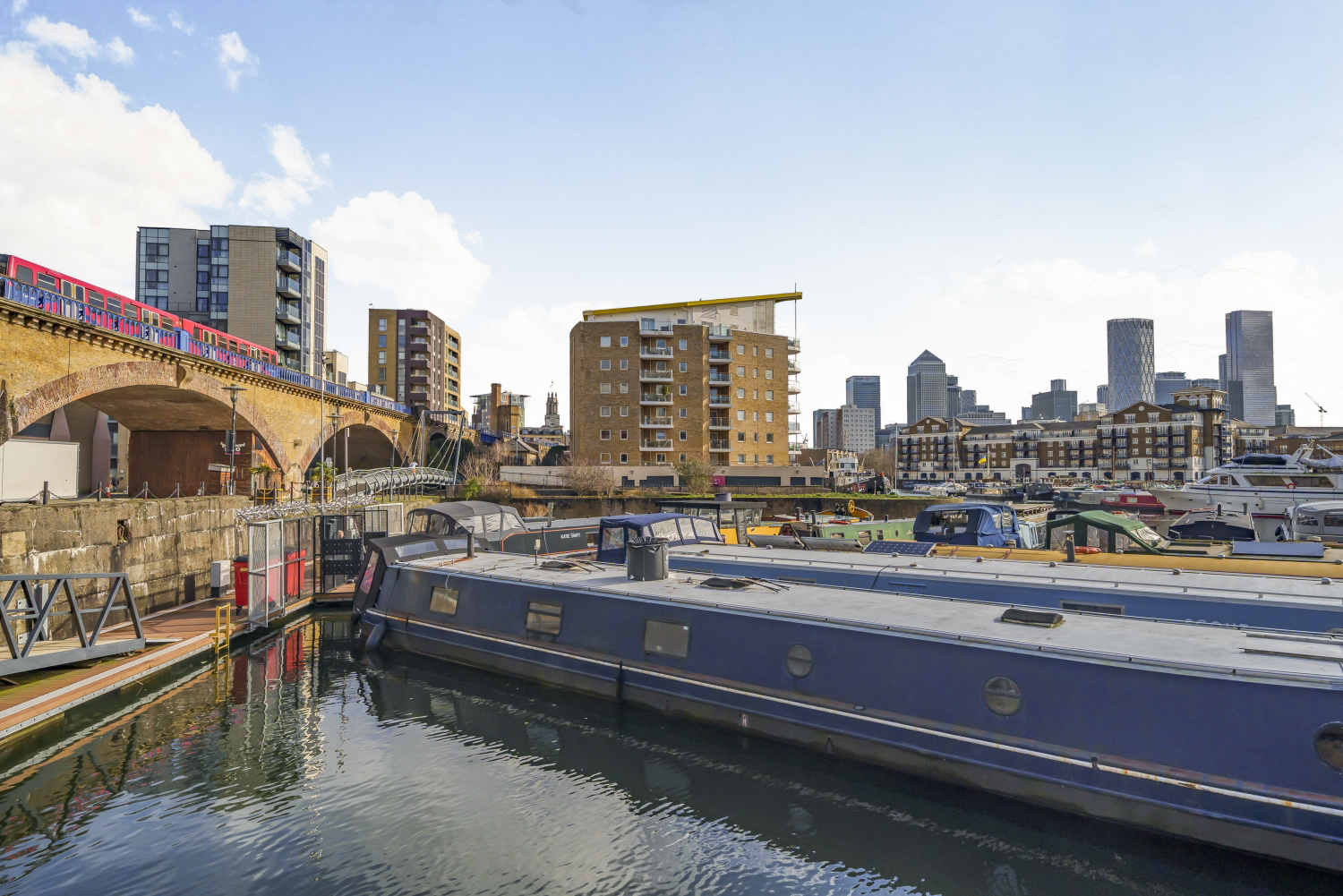 Basin Approach, London, E14, photo 12