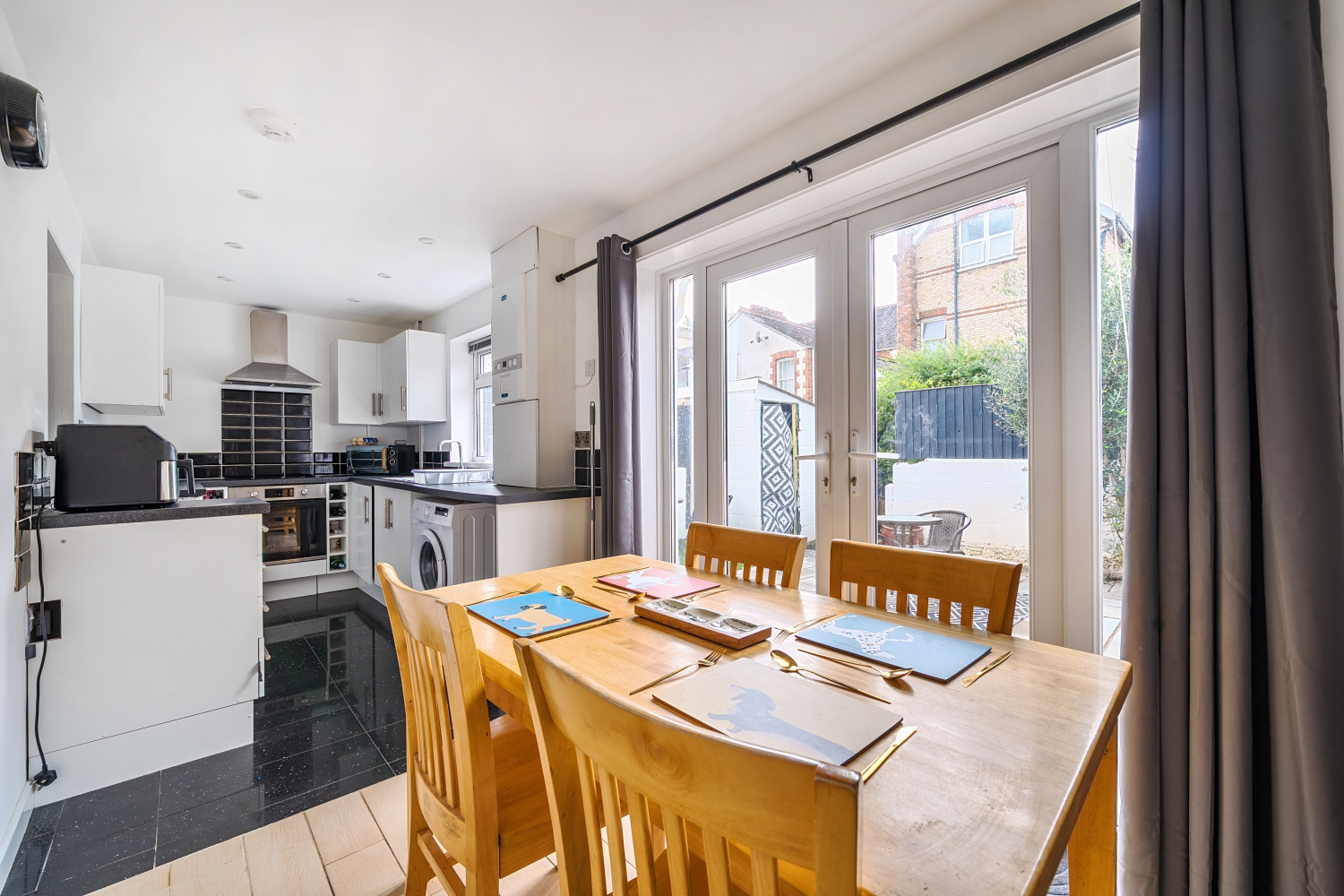 Victoria Close, Barnstaple, Devon, EX32, photo 4