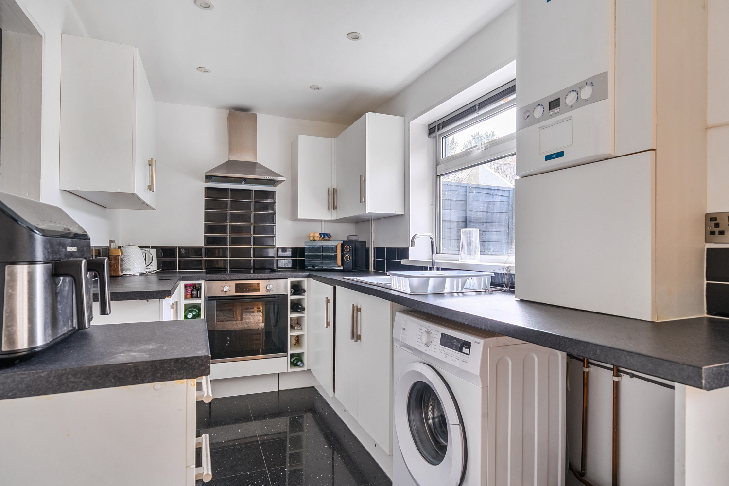 Victoria Close, Barnstaple, Devon, EX32, photo 3