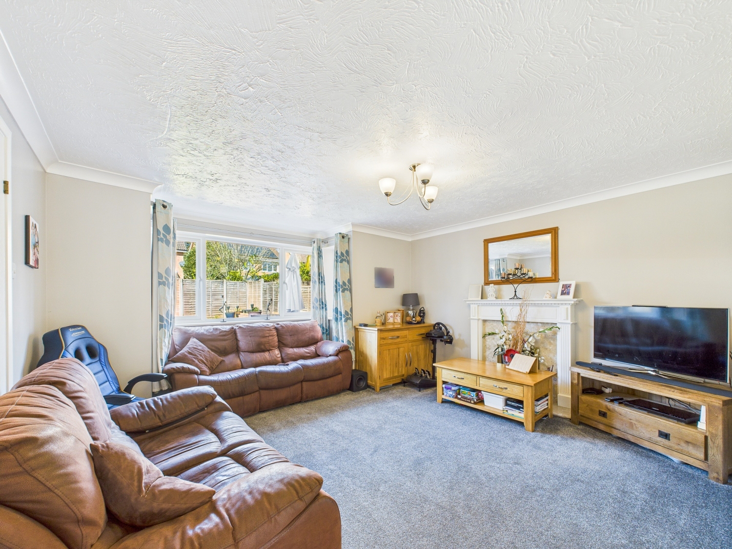 Canada Way, Bordon, Hampshire, GU35, photo 2