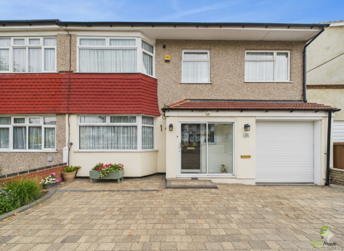 Little Heath Road, Bexleyheath, Kent, DA7