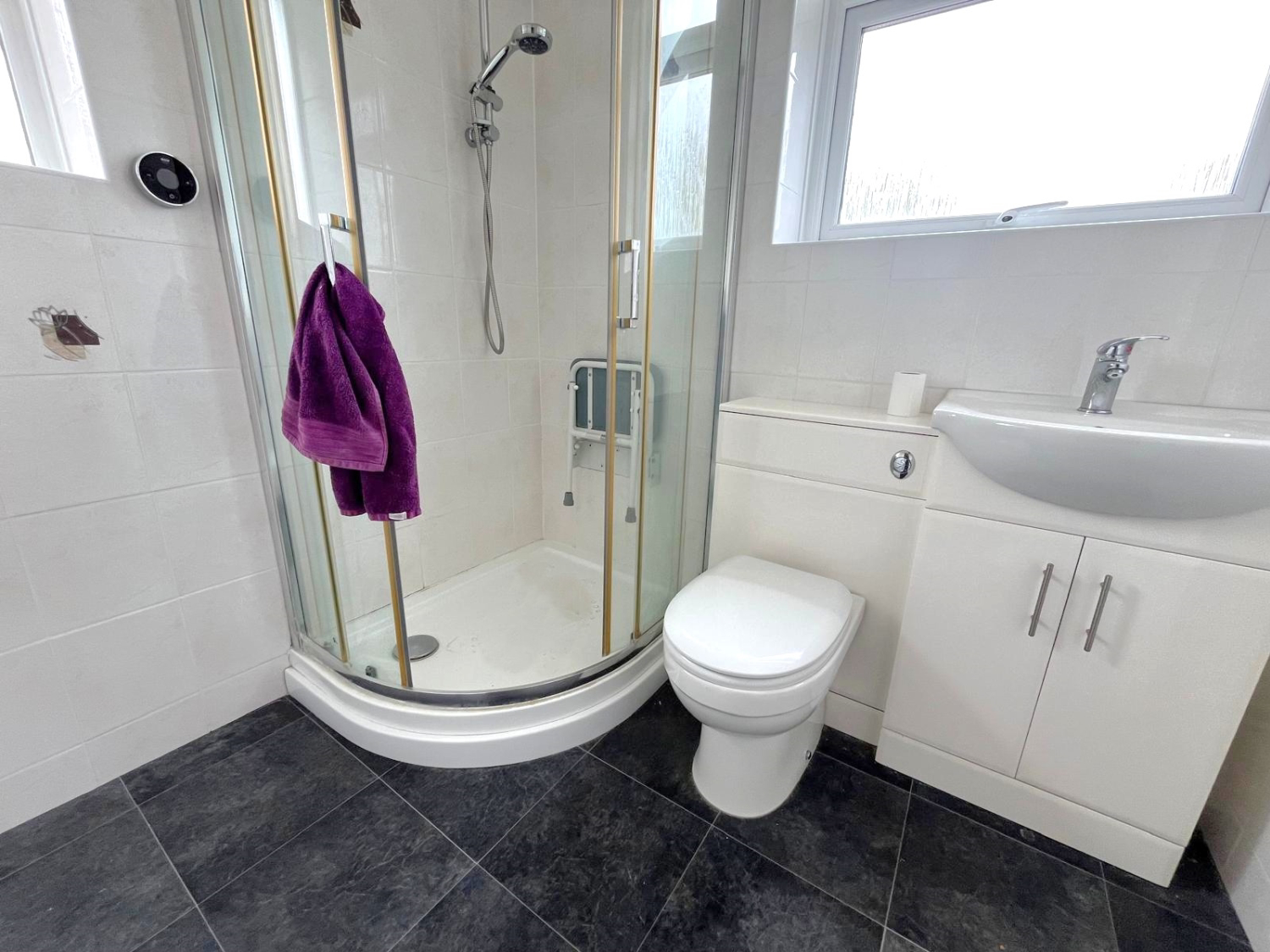 05Bathroom