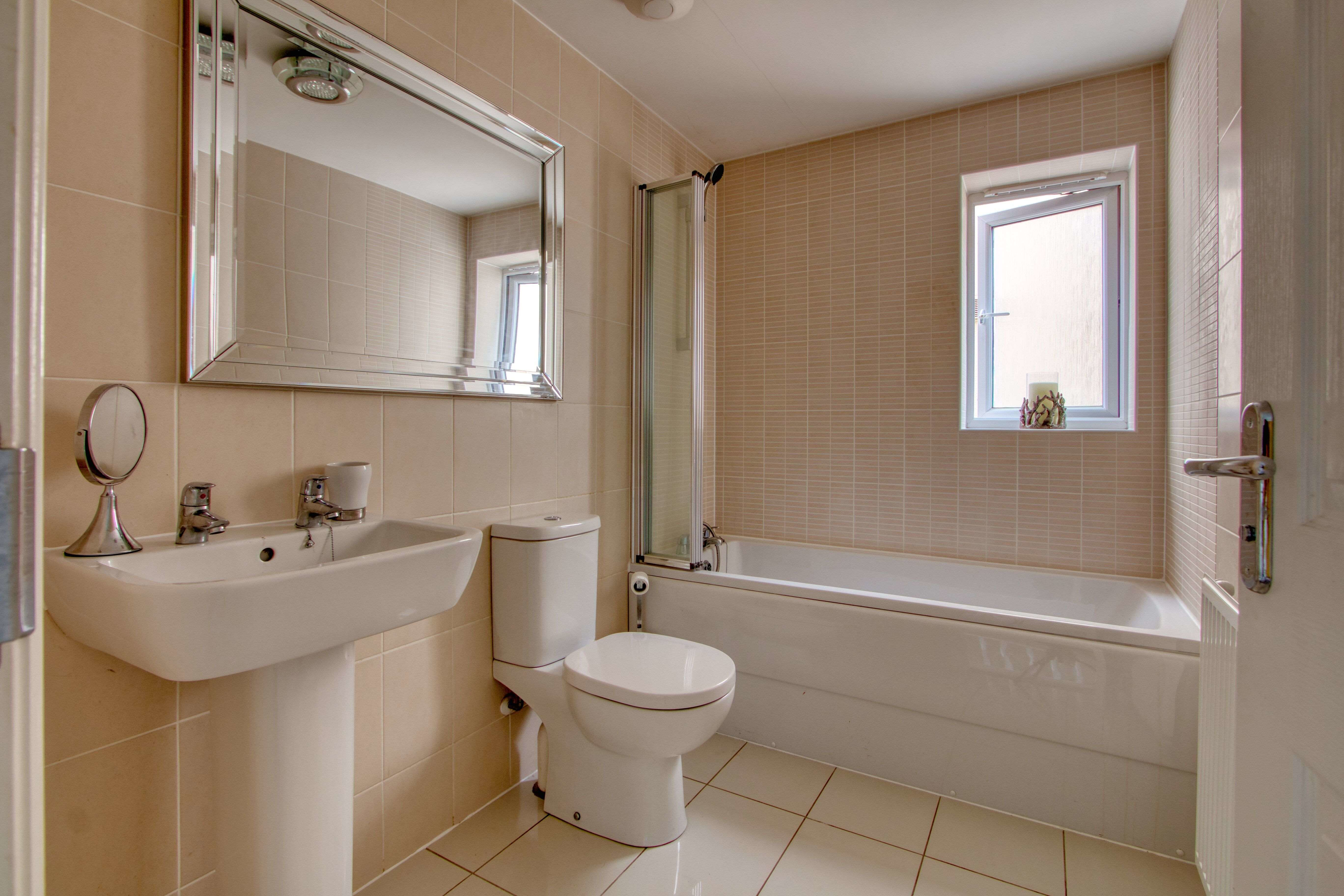 Halletts Road, Monkton Heathfield, Taunton TA2 8FJ, photo 21