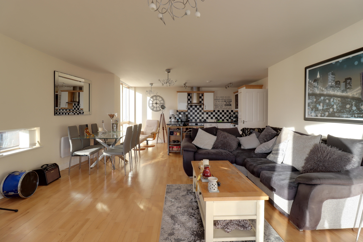Esplanade House Esplanade, Porthcawl, Mid Glamorgan, CF36, photo 8