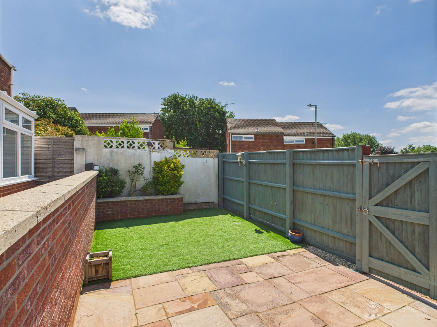 Garden- Mark Stephens EweMove Newmarket and Soham 