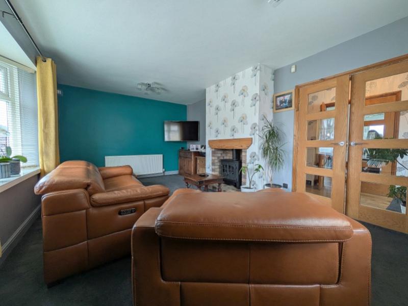 Westfield Lane, Wyke, Bradford, West Yorkshire, BD12, photo 2