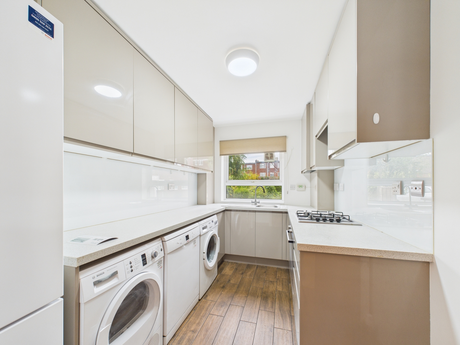 The Fountains, Ballards Lane, London, N3, photo 6