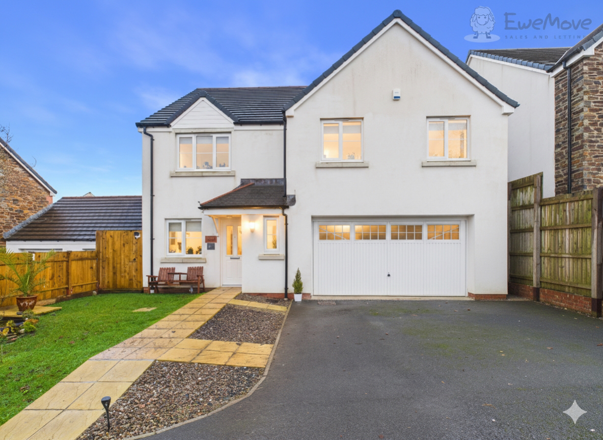 LIMEKILNS CLOSE, SOUTH MOLTON, EX36