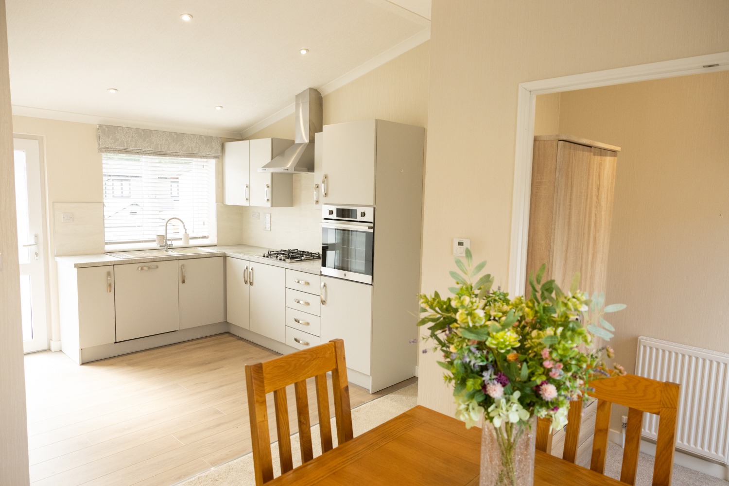 2 Meadowside Way, Yarwell Mill Country Park, Peterborough, photo 5