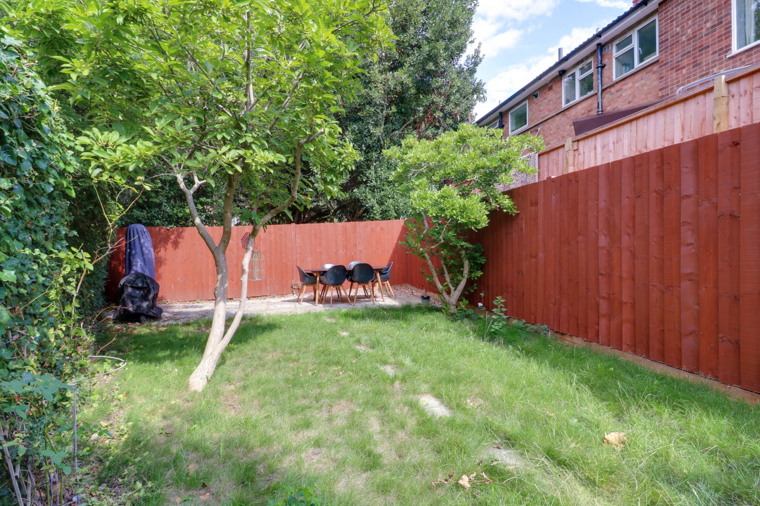 Holmdene, Holden Road, London, N12, photo 10