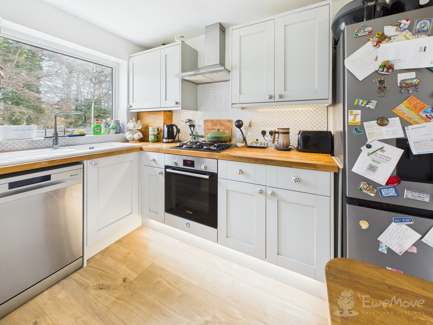 Hollybrook Court Chalet Hill, Bordon, Hampshire, GU35, photo 2
