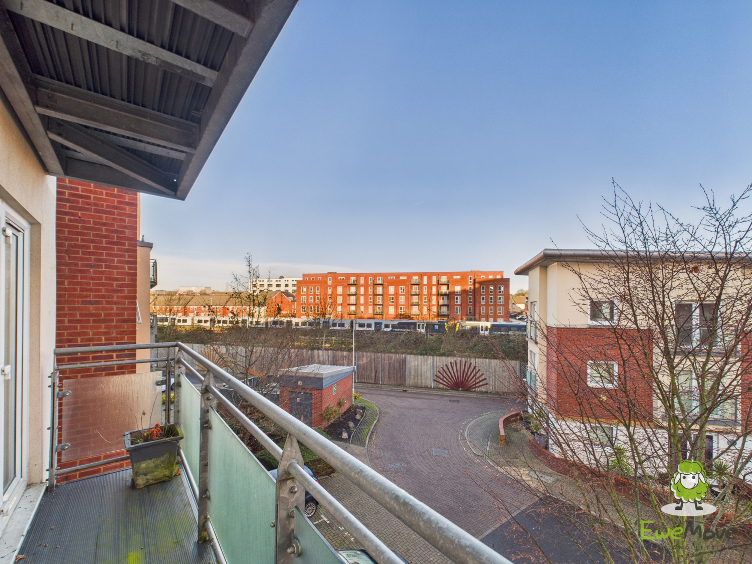 Winterthur Way, Basingstoke, Hampshire, RG21, photo 15