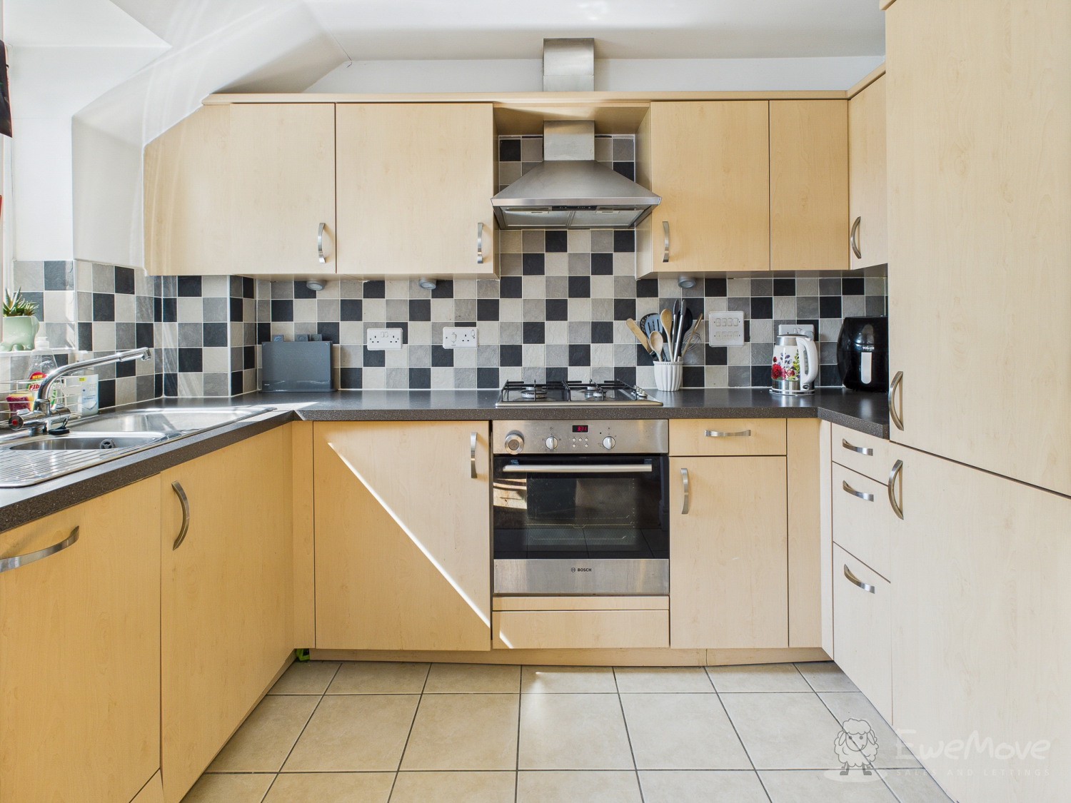 Hawthorn Way, Lindford, Bordon, Hampshire, GU35, photo 3
