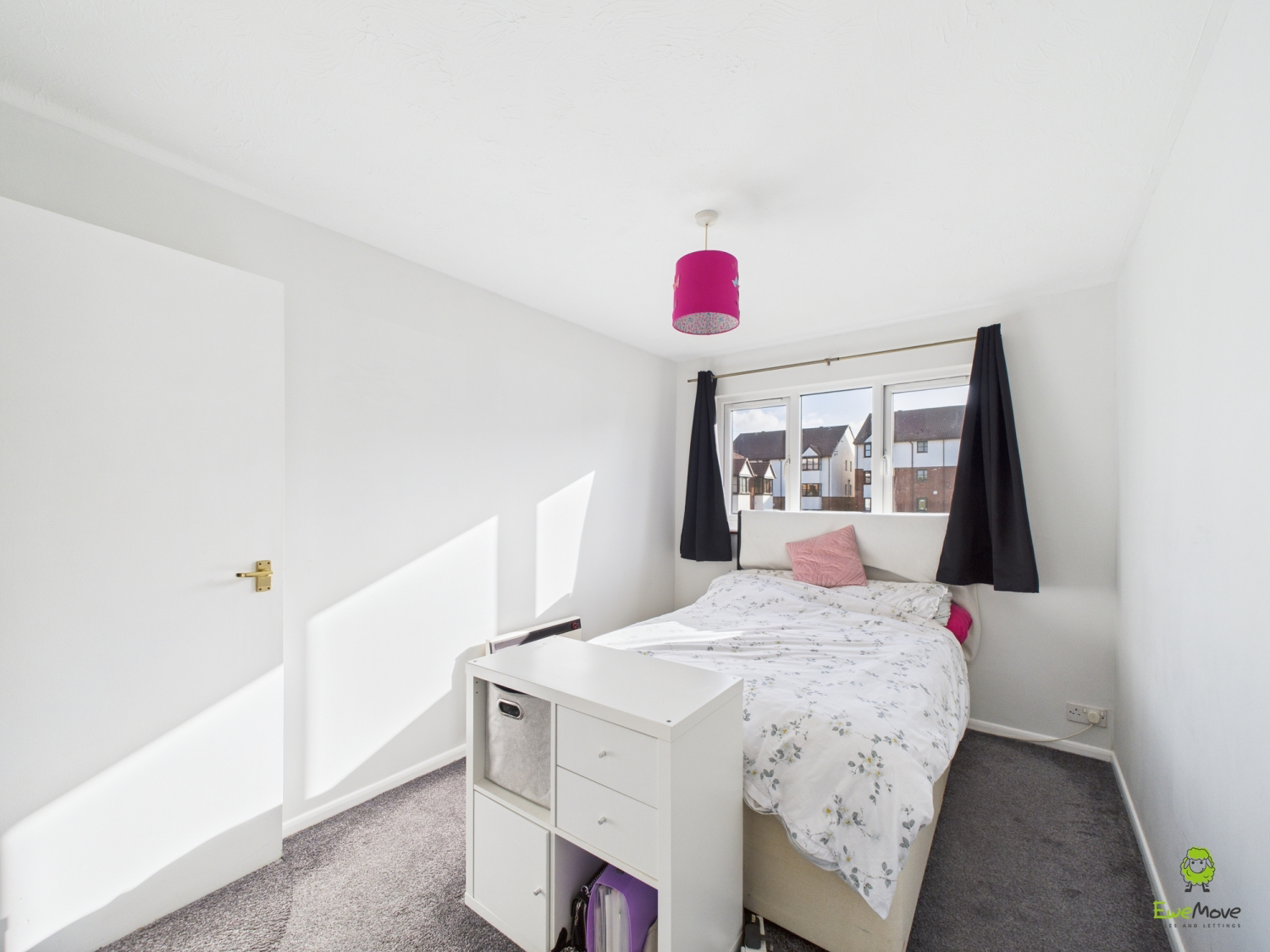 Presented by Robert at EweMove Bexleyheath and Dartford
Boroughs