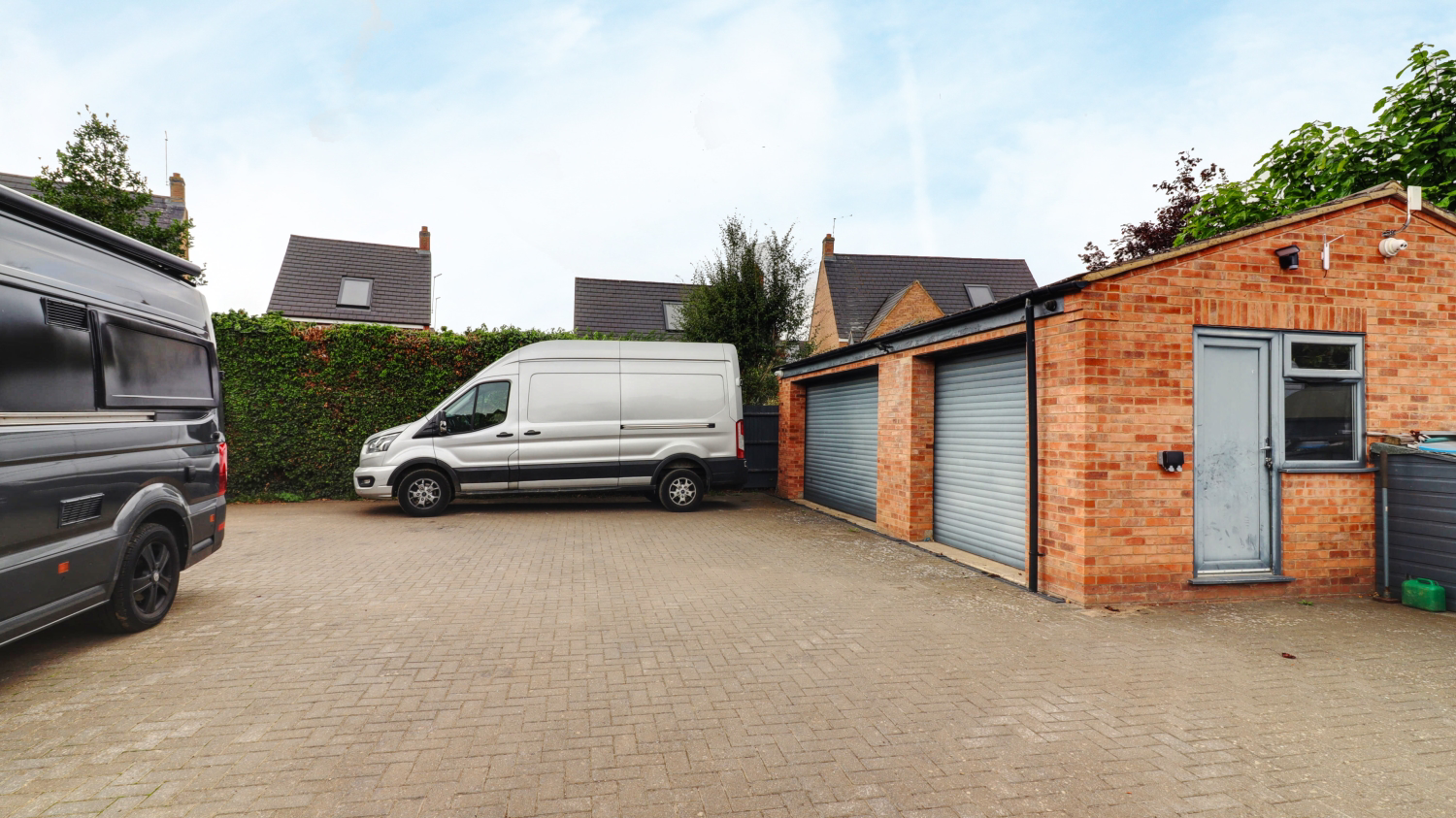 33. Garage 1