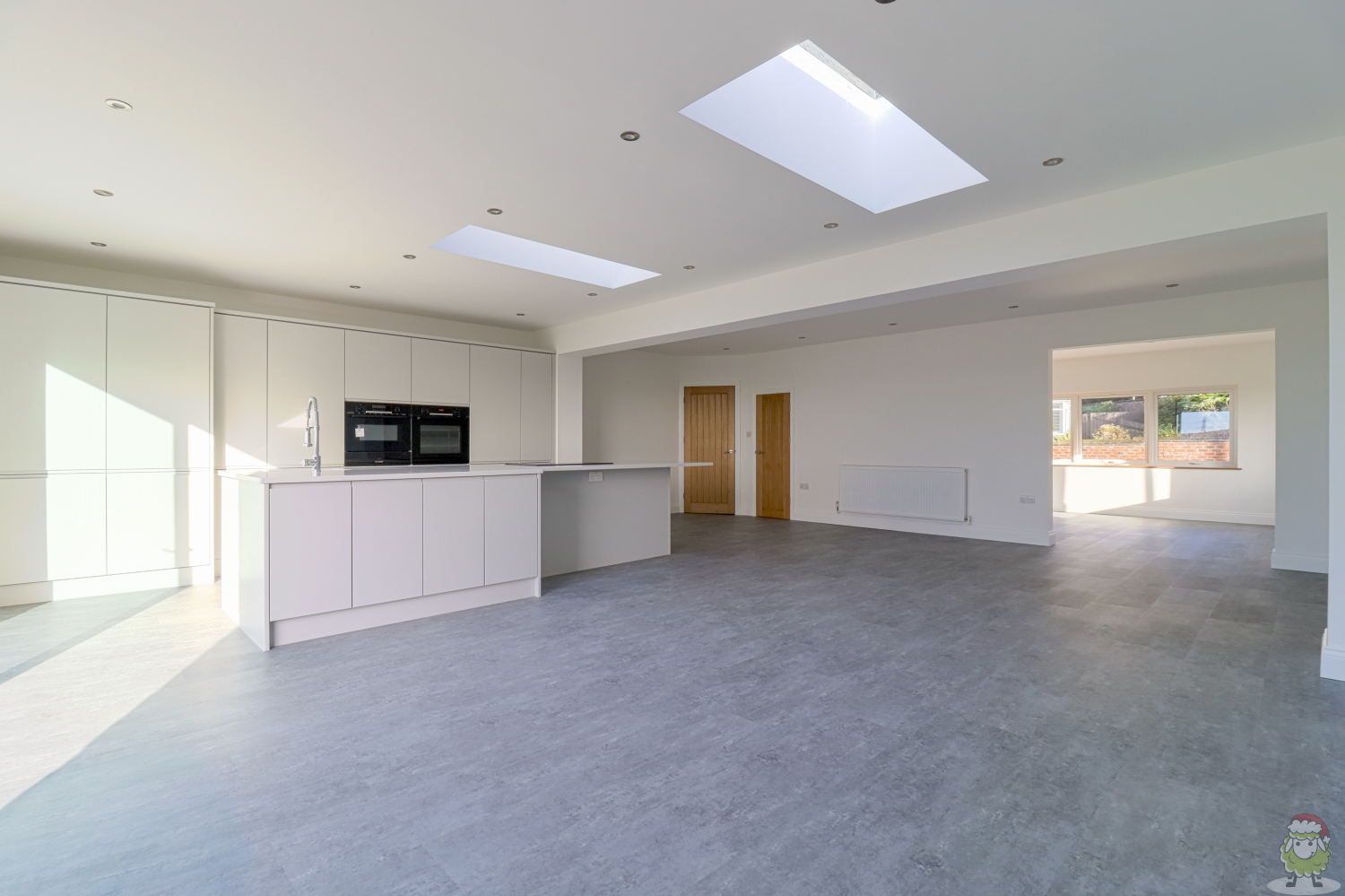 Lawn Drive, West Boldon, East Boldon, Tyne and Wear, NE36, photo 6