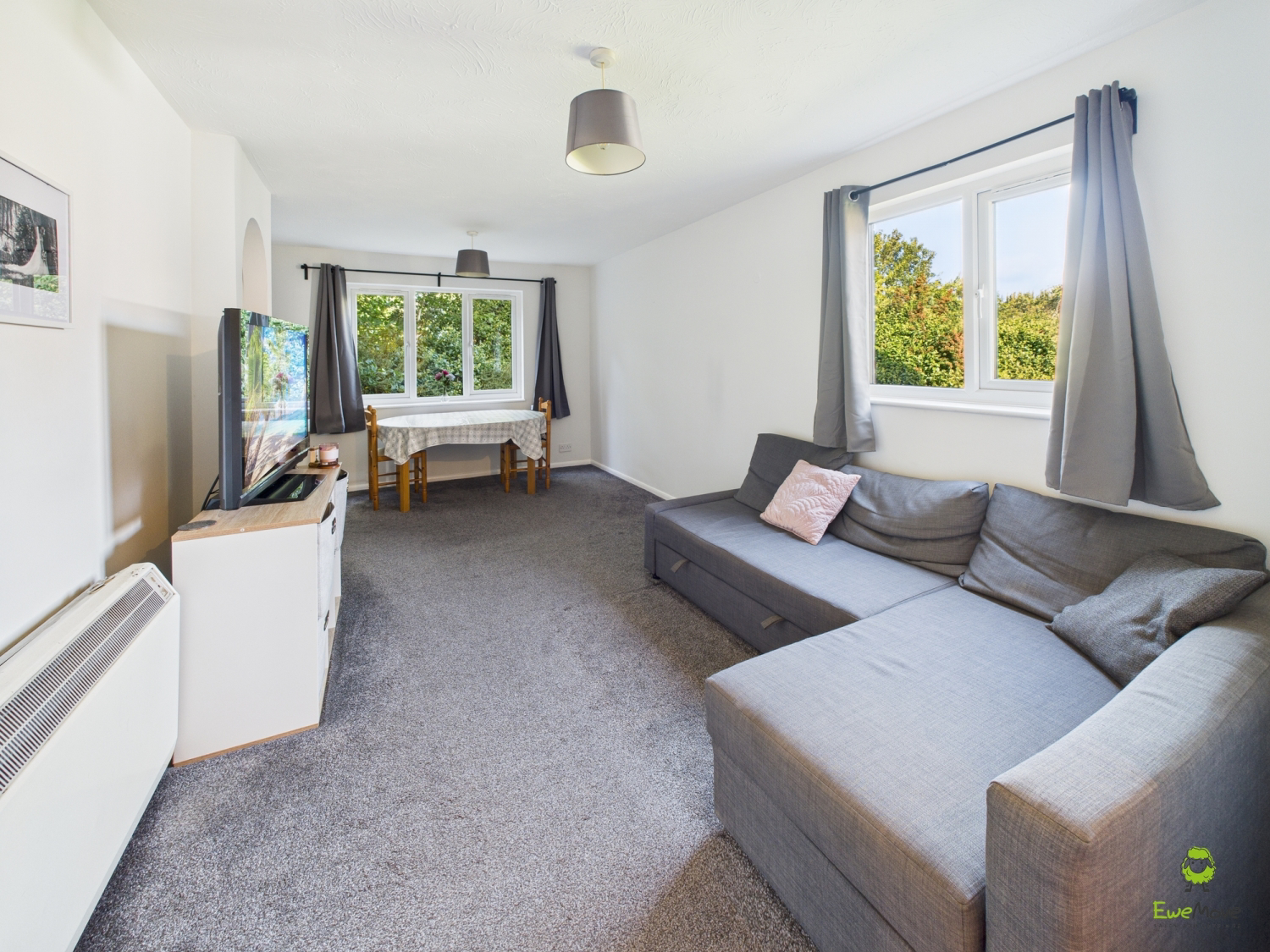 Presented by Robert at EweMove Bexleyheath and Dartford
Boroughs