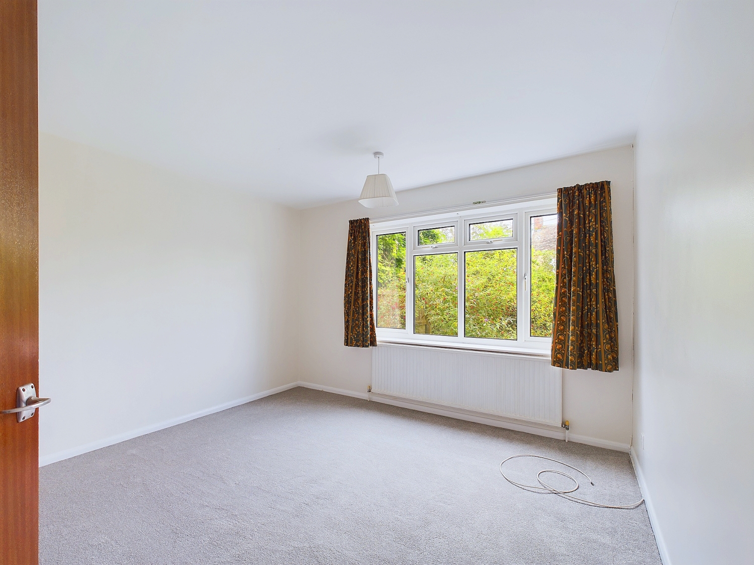 19 WILLOW GROVE, SOUTH CERNEY, CIRENCESTER, photo 3