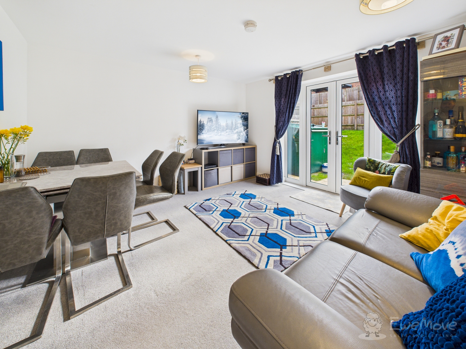 FORESTERS DRIVE, LIPHOOK, GU30, photo 2