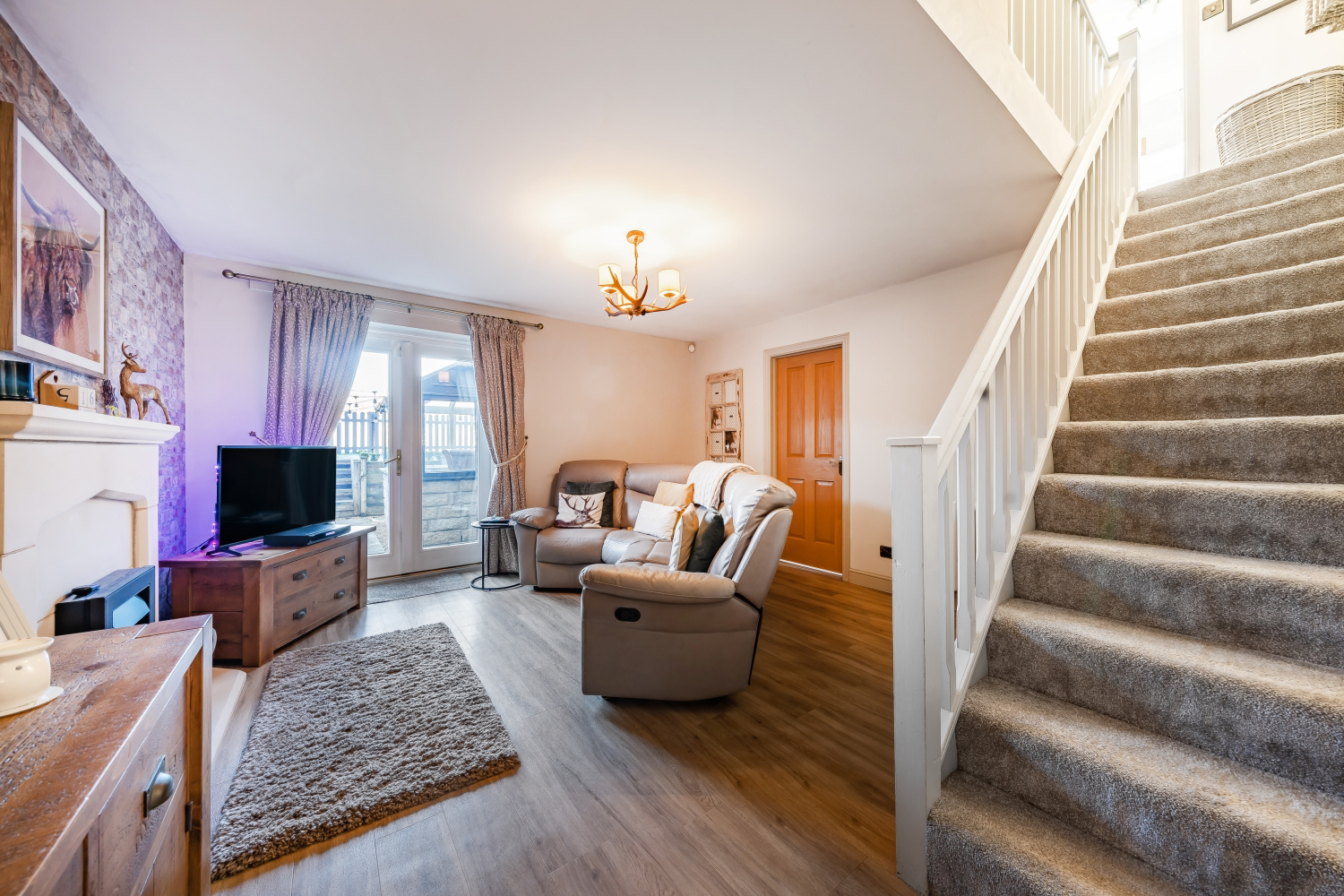 5 FERN LEA, HOLLINGWORTH, HYDE, SK14 8L, photo 2