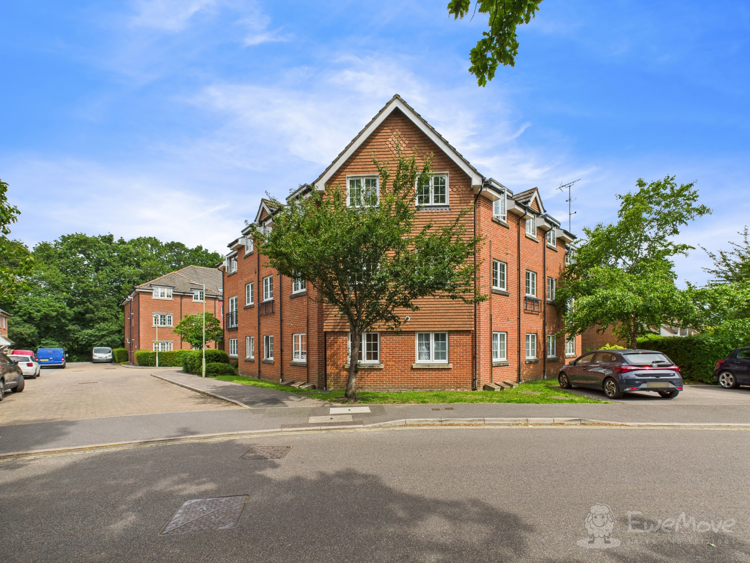 Hawthorn Way, Lindford, Bordon, Hampshire, GU35, photo 7