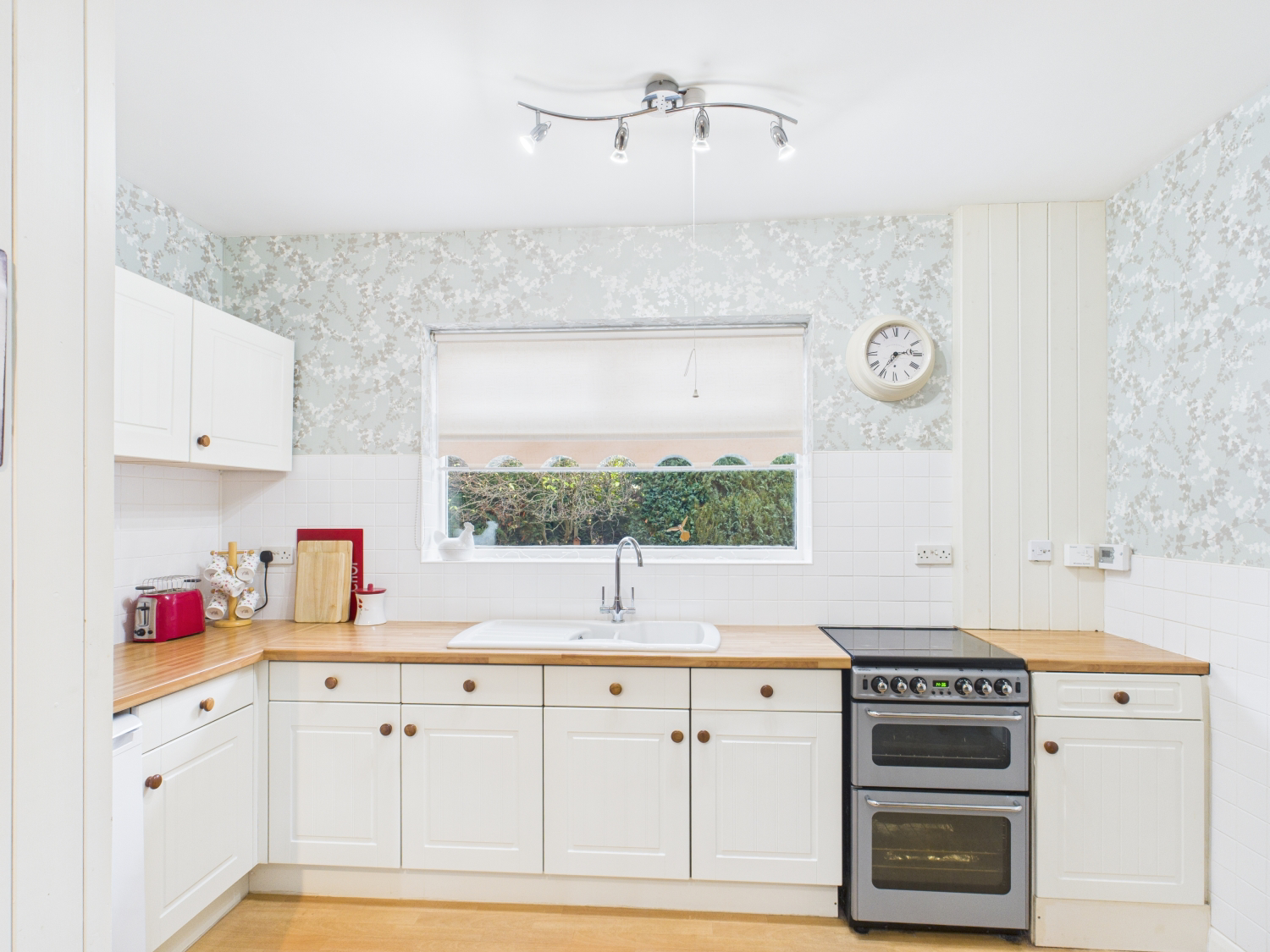 1 Springfield Crescent, Kibworth, Leicester, photo 7