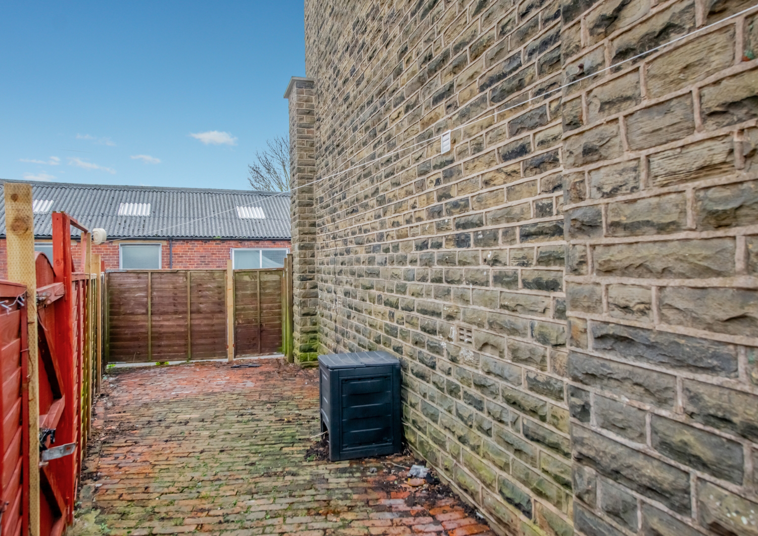 Chickenley Lane, Dewsbury, West Yorkshire, WF12, photo 10
