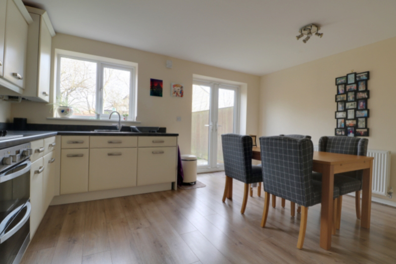 Newhall Gardens, Bradford, West Yorkshire, BD5, photo 9