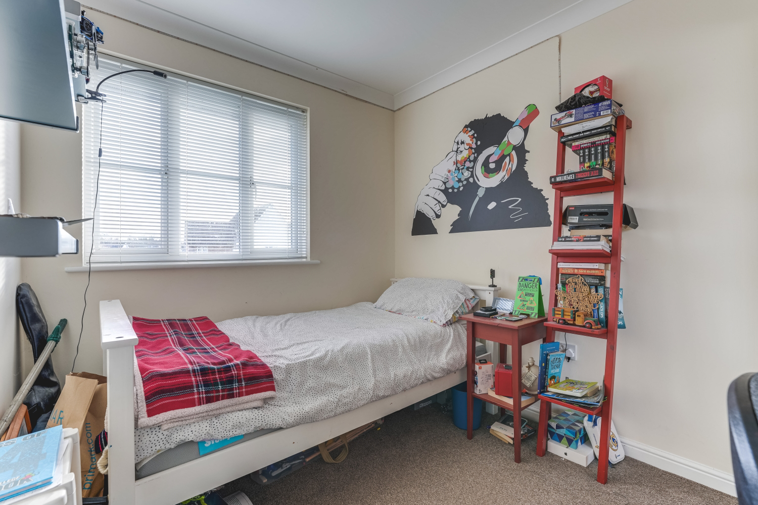 Thorny Way, Highfields Caldecote, Cambridge, Cambridgeshire, CB23, photo 13