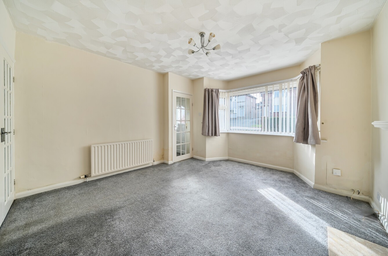 Spacious Lounge 