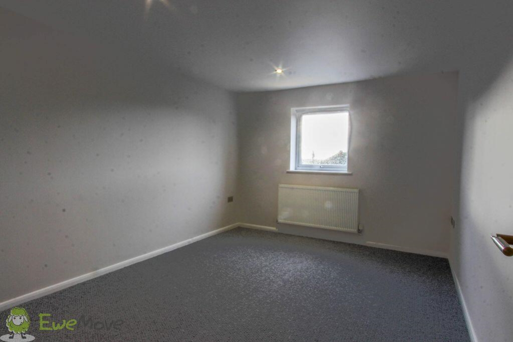 Flat 6 The Hawthorns, 26 Church Road, St. Marks, Cheltenham, photo 7
