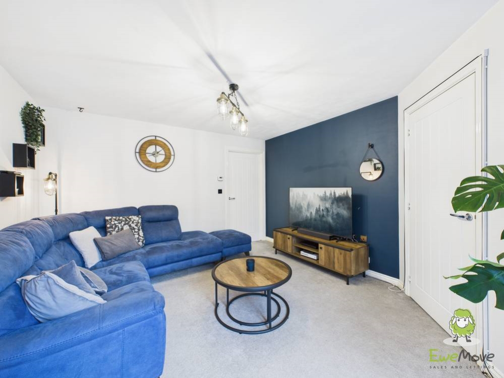 55 Rotary Way, Shavington, Crewe, photo 4