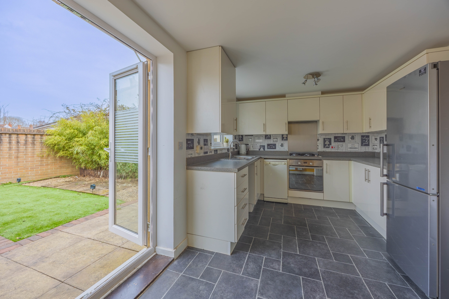 69 Morse Road, Norton Fitzwarren, Taunton, photo 4