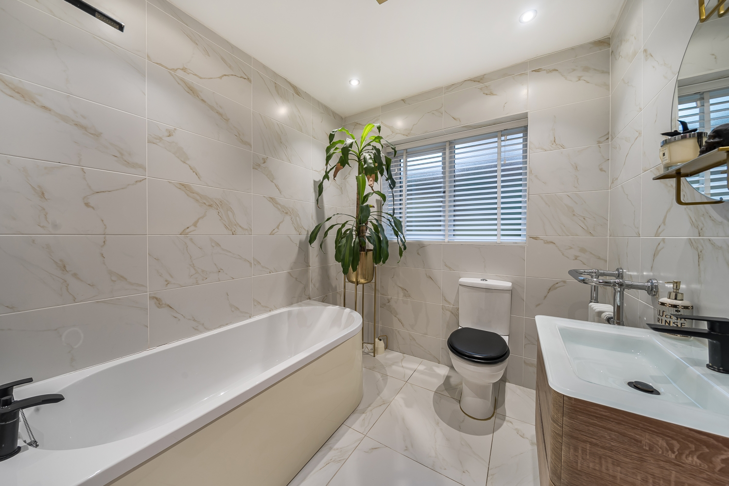 Holly Drive, Sowerby Bridge, West Yorkshire, HX6, photo 11