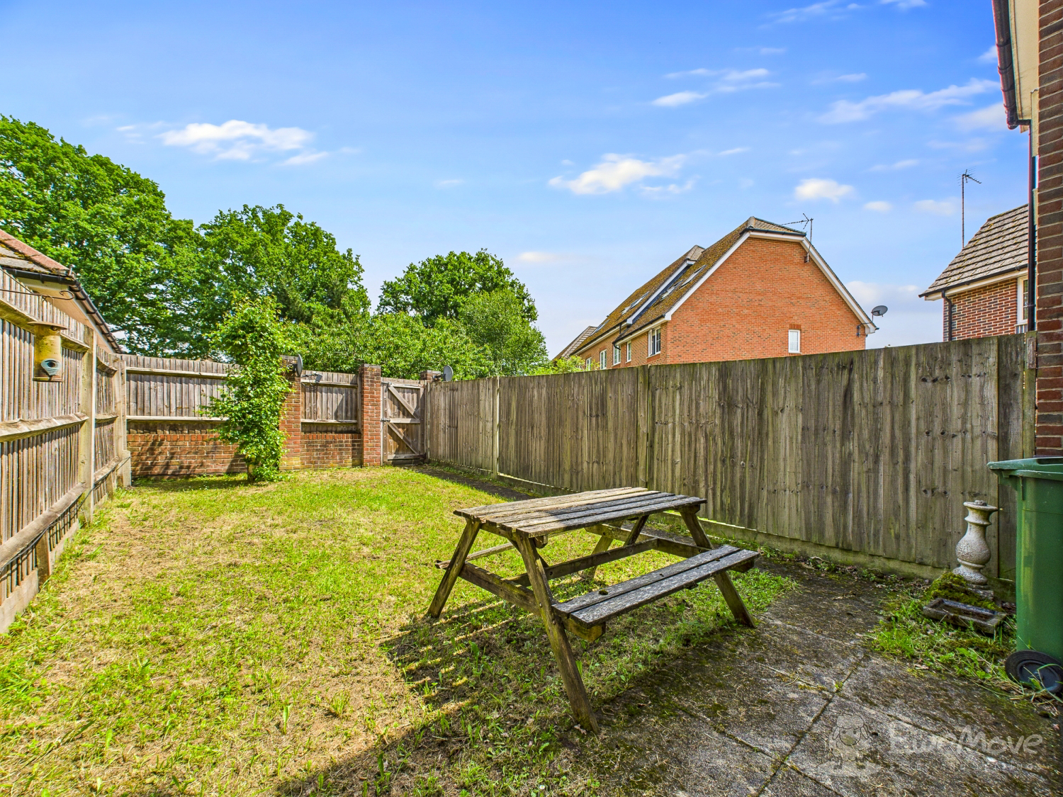 Hawthorn Way, Lindford, Bordon, Hampshire, GU35, photo 4
